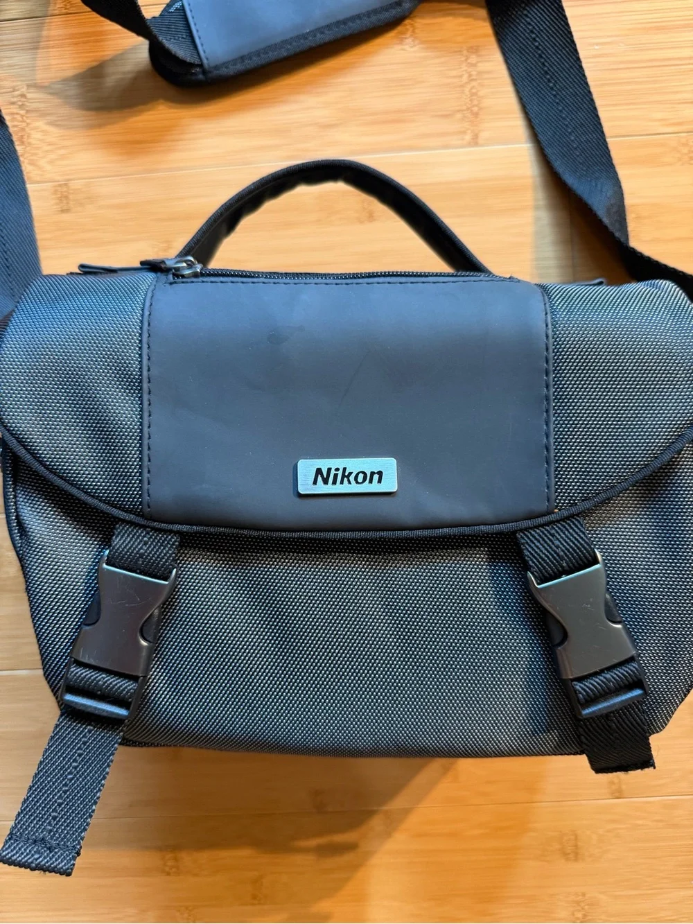 Nikon DSLR Black Padded Shoulder Strap Camera Bag